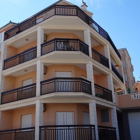 Vila Lola Apartmani Trogir Exterior foto