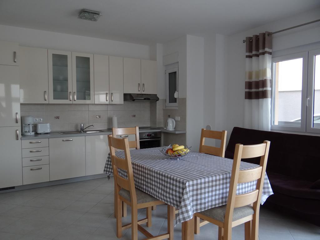 Vila Lola Apartmani Trogir Exterior foto