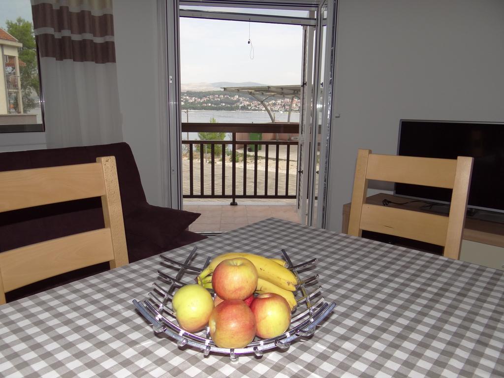 Vila Lola Apartmani Trogir Exterior foto