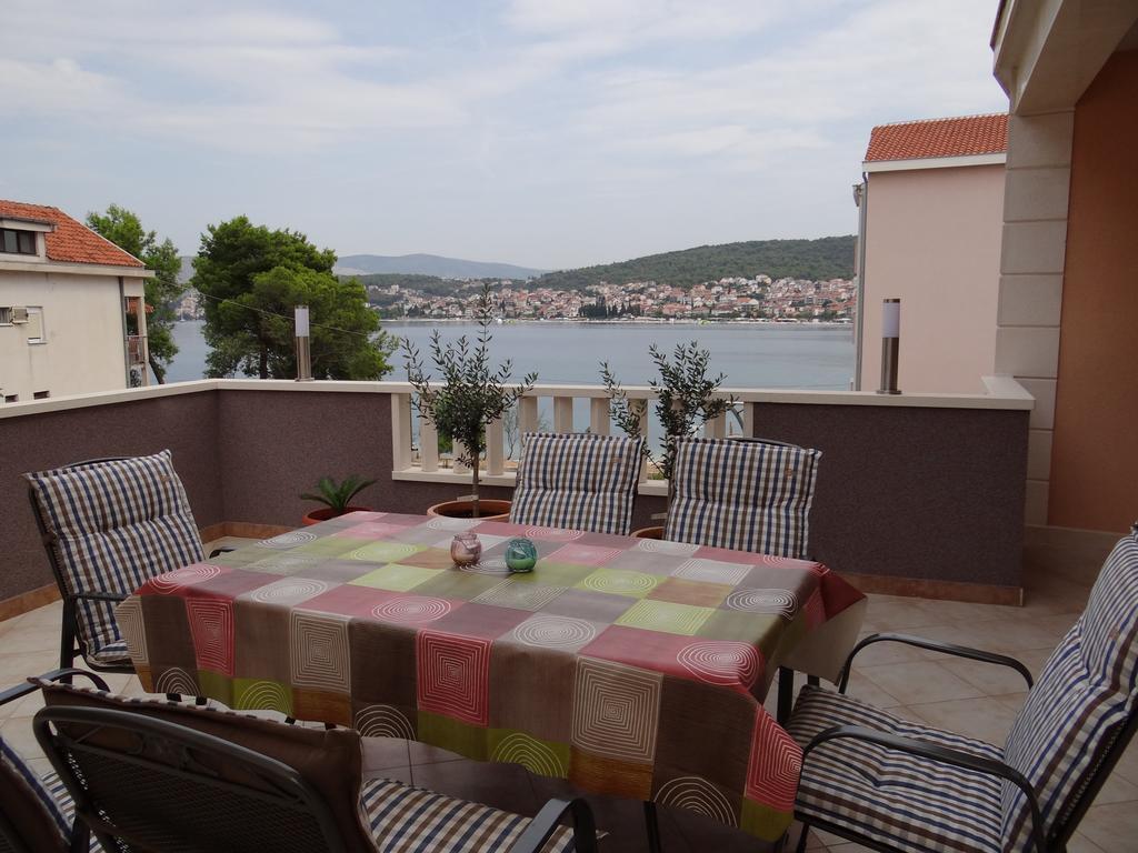 Vila Lola Apartmani Trogir Exterior foto