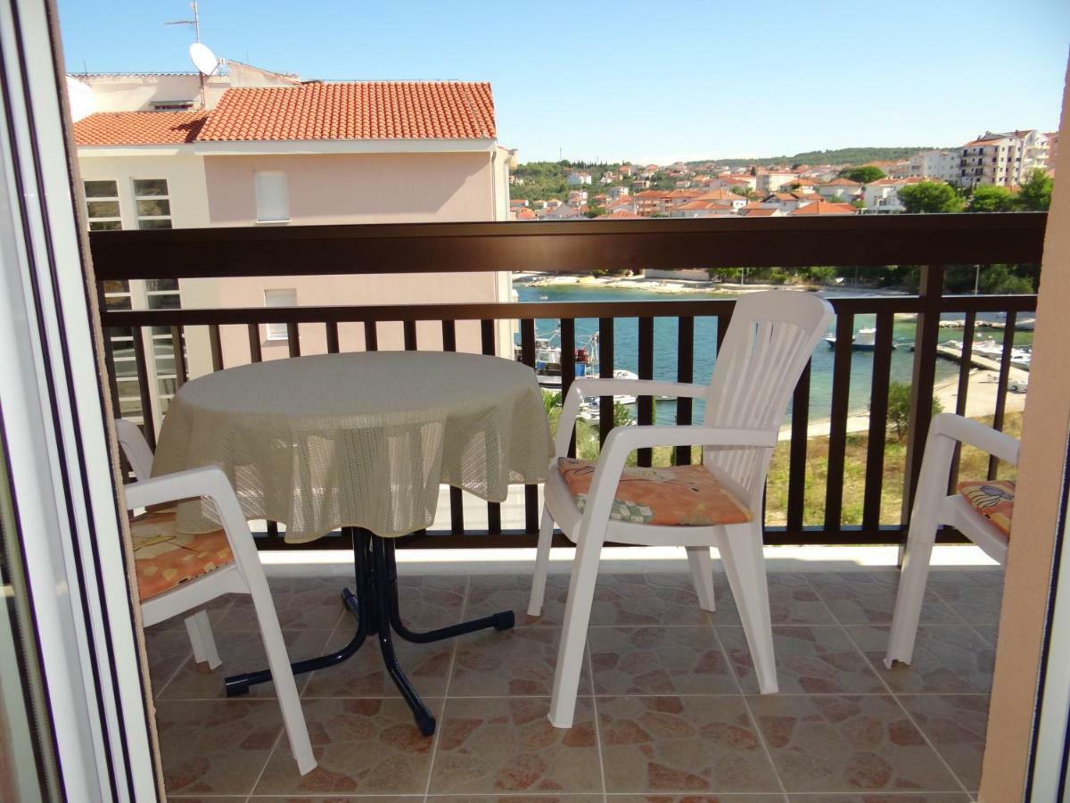 Vila Lola Apartmani Trogir Exterior foto